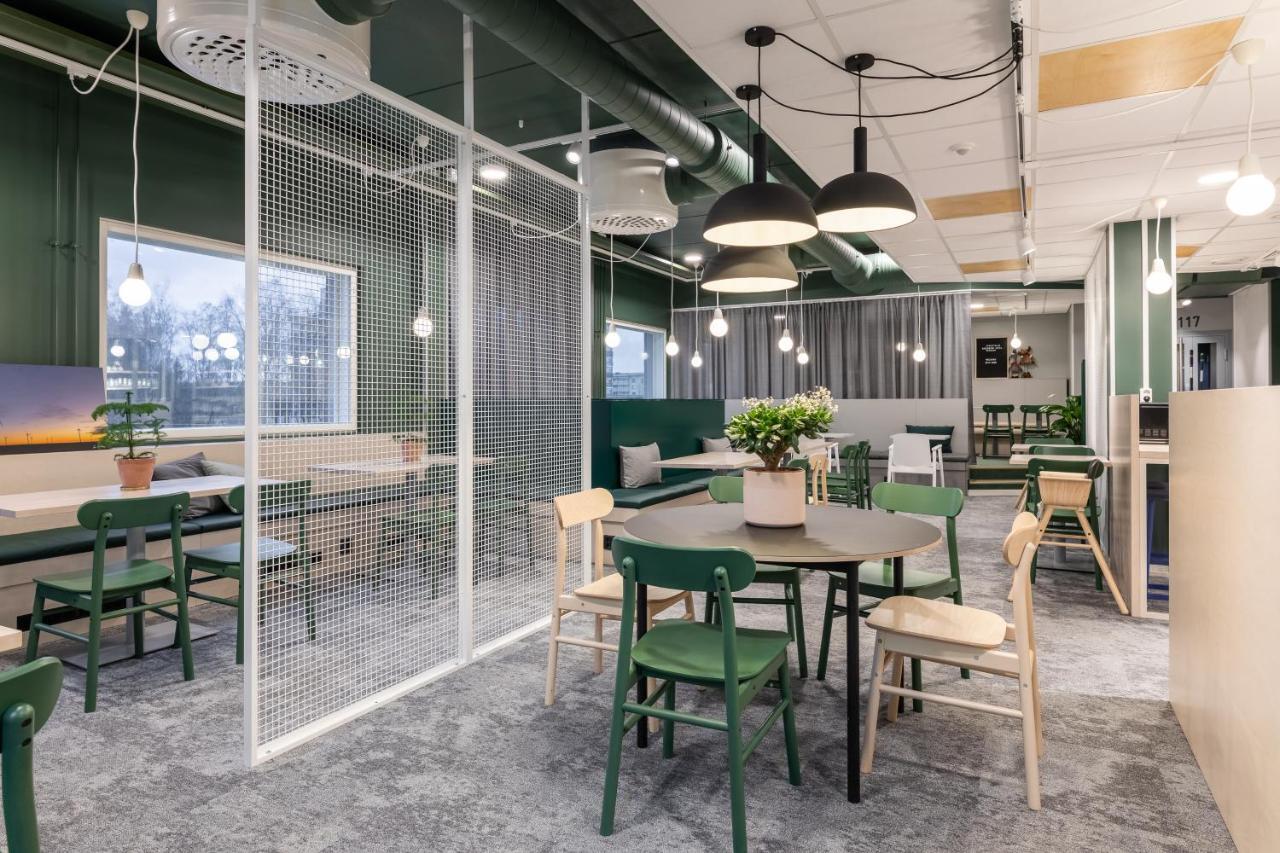 Greenstar Hotel Вааса Экстерьер фото